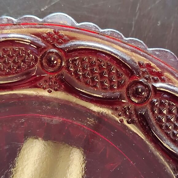 Avon Vintage Cape Cod Ruby Red Dessert Plates - Picture 4 of 4